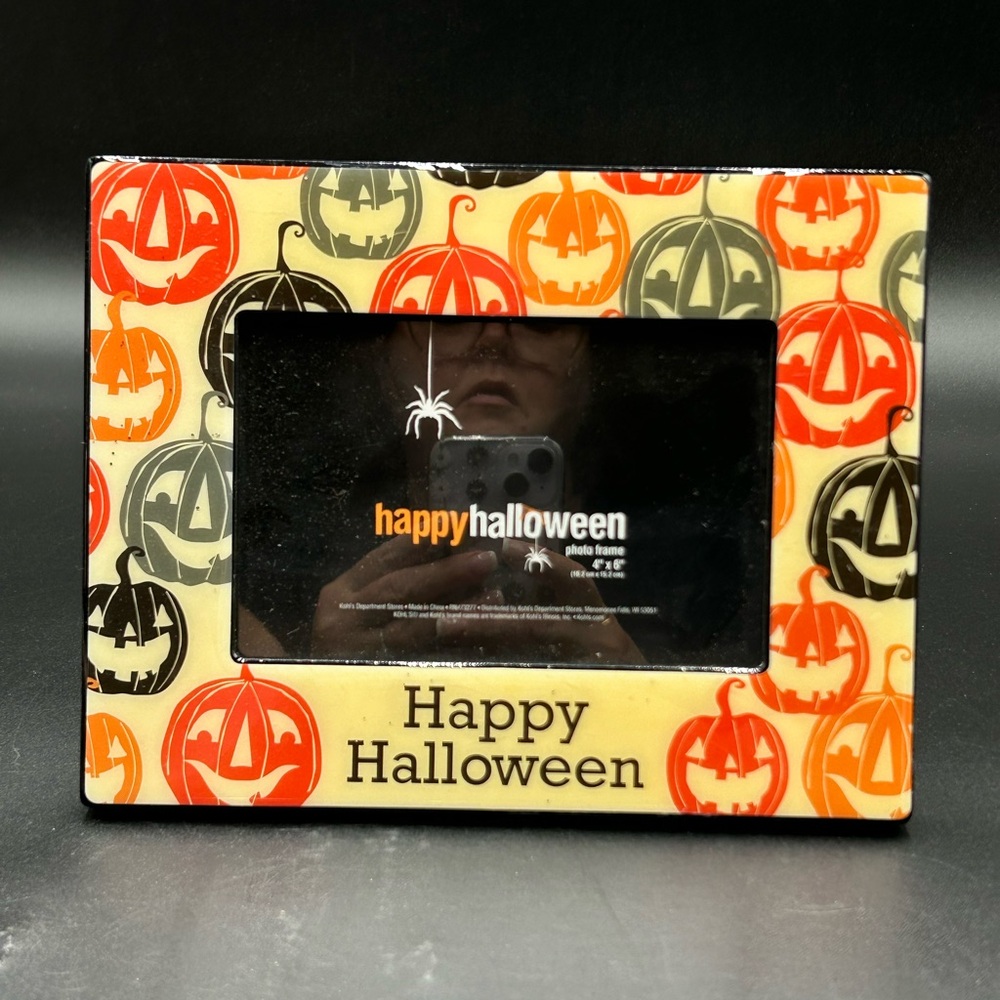 Halloween picture frame jack o lantern trick or treat 🎃 4” x 6” picture